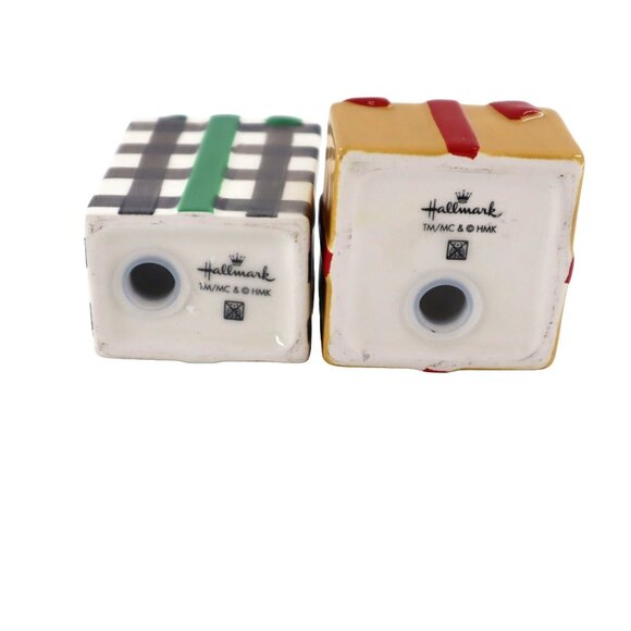 Hallmark Ceramic‎ Present Salt & Pepper Shakers Gifts Festive Christmas Holiday - Picture 2 of 5